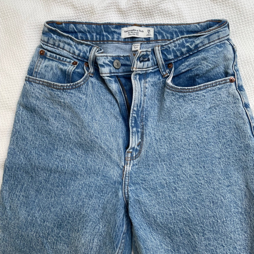Abercrombie straight leg high rise 90 jeans curve love